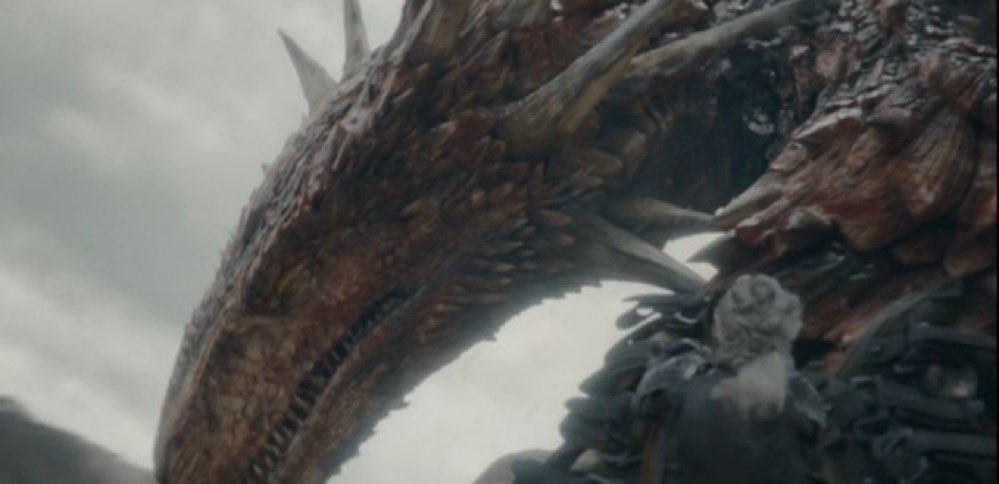 QUE EPISÓDIO FANTÁSTICO DE HOUSE OF THE DRAGON!

Foi isso que a gente pediu! Um episódio tenso e de tirar o fôlego do começo ao fim, com uma batalha digna do selo de qualidade HBO. 

Ótimas atuações, com destaque a Eve Best como Rhaenys e o Ewan Mitchell como Aemond. Brilharam