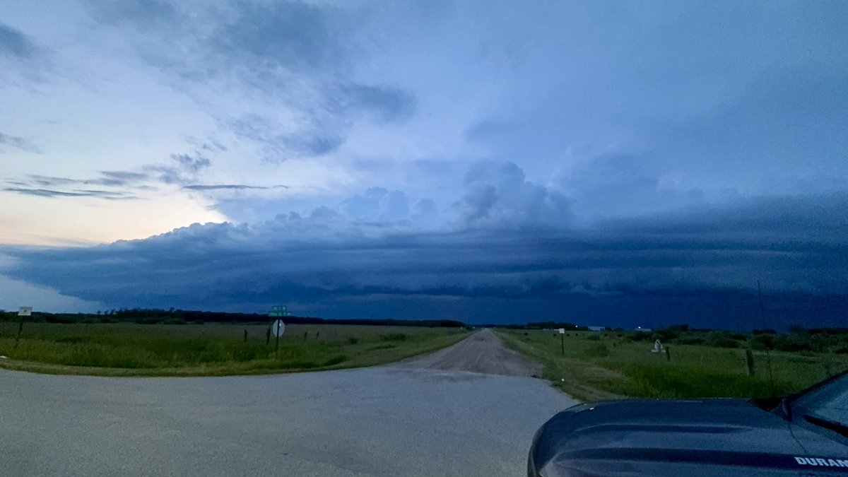 DerikNels's tweet photo. Storm system moving across Marshall county right now. https://t.co/vFec4cgAs5