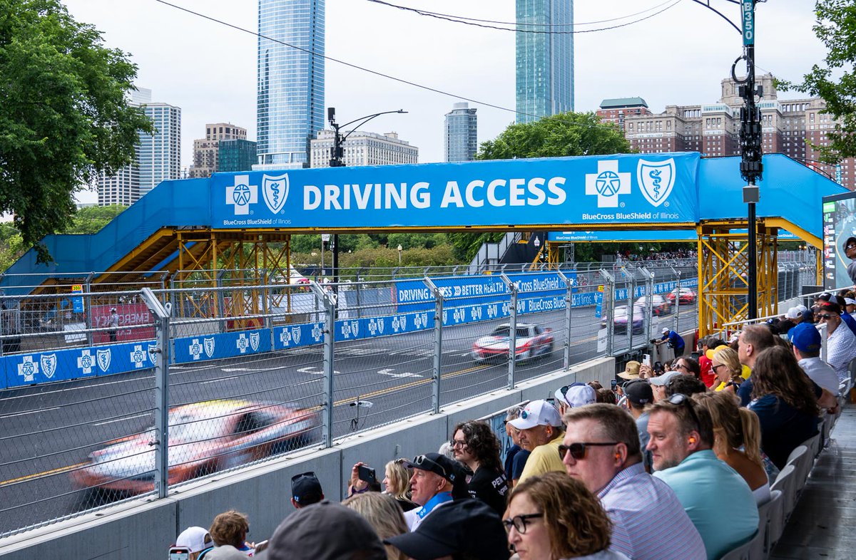 BCBSIL's tweet photo. Cheers to an unforgettable @NASCARChicago Street Race! π
Huge thanks to the volunteers and staff who made this event possible. ππ¨ And a big thank you to all the guests who visited our Blue Door Neighborhood Center activation at @NASCAR village. #DrivingAccess #NASCARChicago https://t.co/iaICaNzxhU