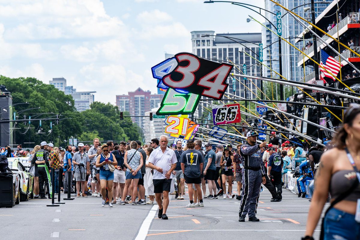 BCBSIL's tweet photo. Cheers to an unforgettable @NASCARChicago Street Race! π
Huge thanks to the volunteers and staff who made this event possible. ππ¨ And a big thank you to all the guests who visited our Blue Door Neighborhood Center activation at @NASCAR village. #DrivingAccess #NASCARChicago https://t.co/iaICaNzxhU