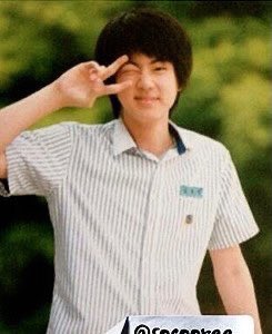 nsrjjk's tweet photo. เด็กคนนั้นโตมากลายเป็น       เธอ https://t.co/JtPg8UHu0E