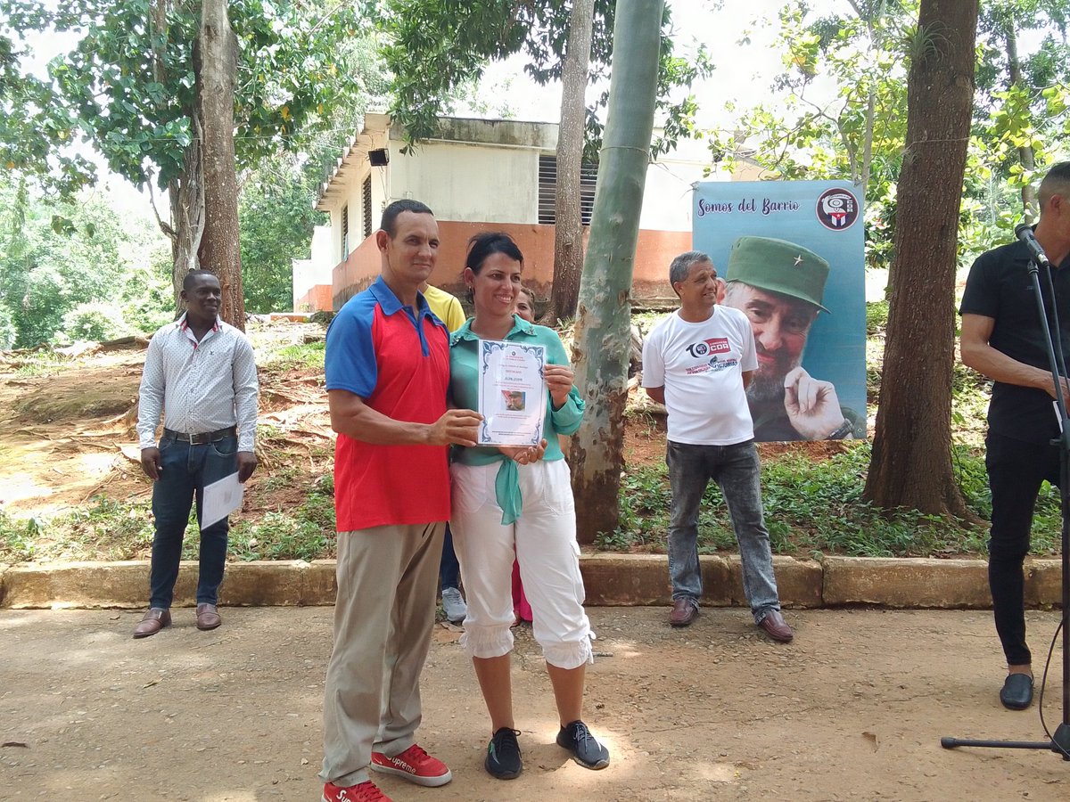 LedyIris's tweet photo. #Cuba Obtiene la condición de vanguardia en la emulación cederista el Municipio de Viñales, destacados Mantua y Guane además cumplidor La Palma.
#CDRCuba
#PinarXNuevasVictorias https://t.co/qyVZlpvSd3