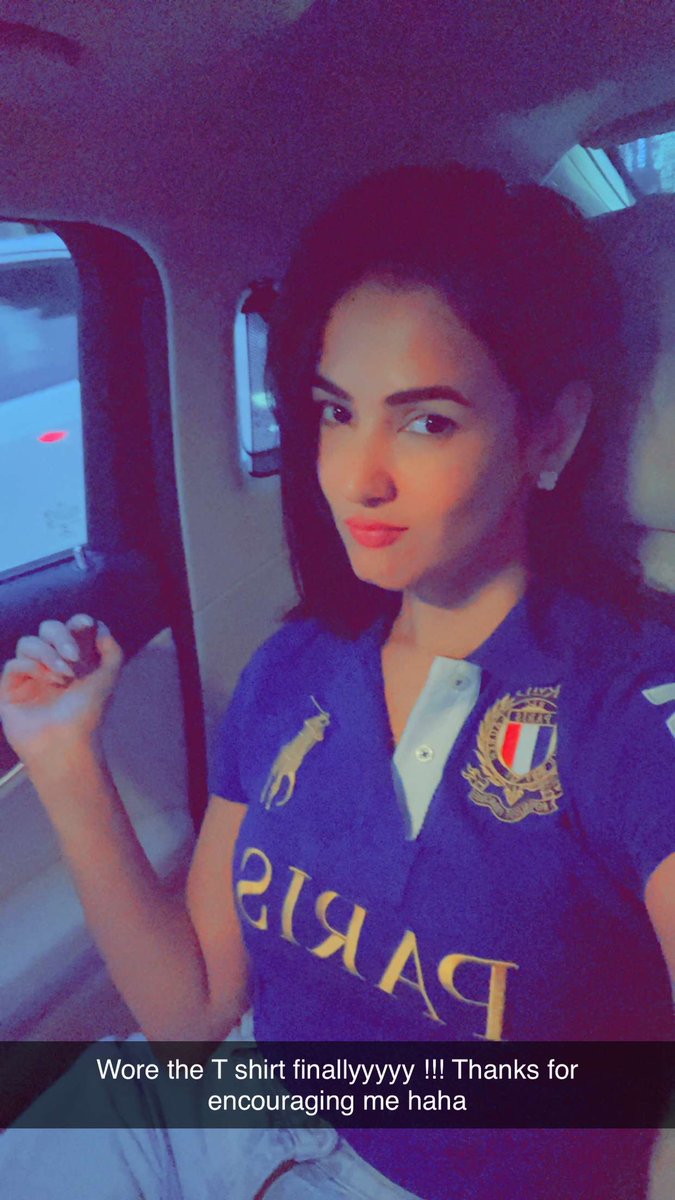 Cutiepie_Sonal's tweet photo. Such a Cutie 🥰😊
#SonalChauhan #Love #SonalIsLove #Sonalians #NationalCrush #NationalCrushSonal #NationalCrushOfIndiaSonalChauhan @sonalchauhan7 ❤️😘❤️ https://t.co/wWKpRWUtkX