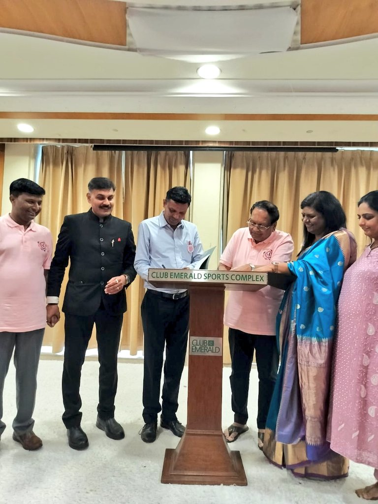 sarvestkumar's tweet photo. मुंबई में हेमा फाउंडेशन द्वारा योगी सभागृह और होटल एमरल्ड में NCERT निदेशक प्रो दिनेश सकलानी, डॉ हरिओम पवार, प्रसिद्ध फिल्मकार श्री दिलीप जोशी(जेठालाल), श्री मनोज जोशी (चाणक्य) शिक्षाविदों की उपस्थिति में शिक्षा क्षेत्र में उल्लेखनीय योगदान हेतु सम्मान प्राप्त करने का अवसर मिला। https://t.co/VDJZVMZApS