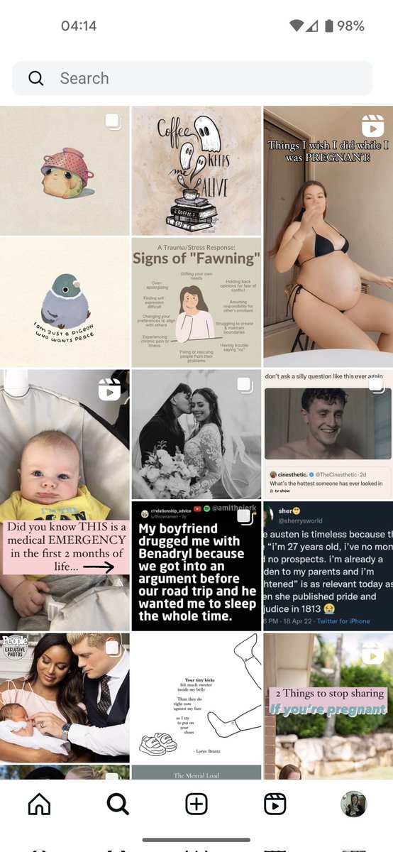 _lauragords's tweet photo. @DogMomUSA I recently had a baby so now I get pregnancy/baby content 🙃 check out the cute lil frog top left though 😭 https://t.co/Gh4qM6tHSD