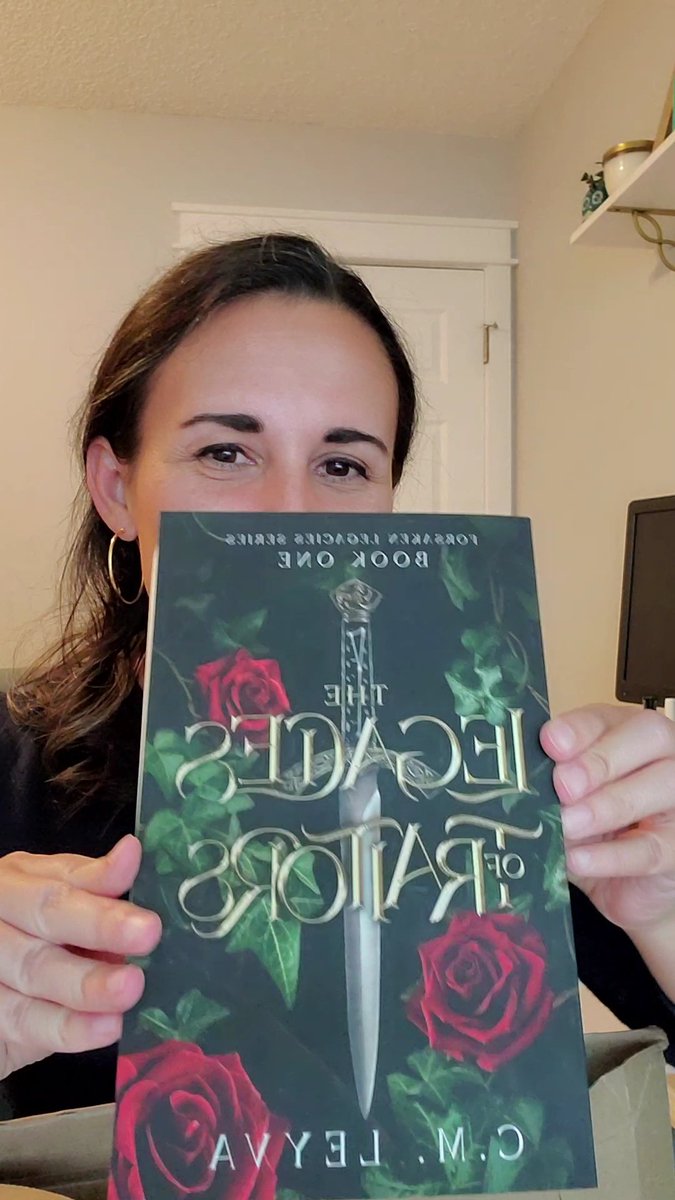 concertbound86's tweet photo. I randomly jumped on here and saw intros, so why not 🤷‍♀️

Hi #writingcommunity , my name is Christine and I'm a nurse by day, and speculative fiction author at night. My debut The Legacies of Traitors releases Aug 31st! 🥳🥳🥳 Excited to connect with other indies and 2024 debuts! https://t.co/bp84gAd5Ph