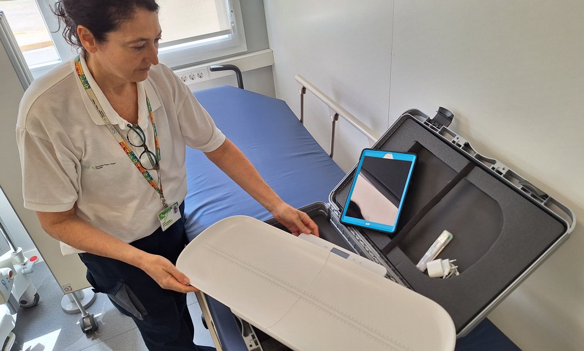 👶 Romandre a la llar i a l’entorn familiar ajuda al creixement i augmenta l’alletament matern del nadó

☝️ És una prestació única als hospitals de l'àrea Metropolitana Nord

👐 Les famílies destaquen l’acompanyament que senten acabant de passar l’ingrés del nounat a la seva llar