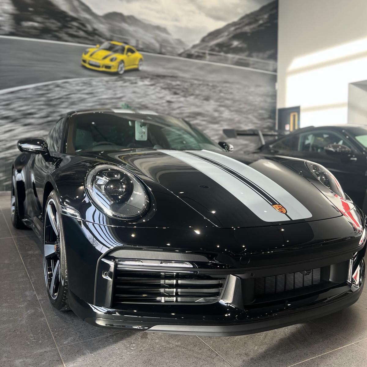 ococomedia's tweet image. We’re revving up our morning with a look back at our fantastic tour of #Porsche #Teesside with #DrivenNet! It was great to go behind the scenes of the workshop and explore their super cool range in the showroom—we were spoilt for choice! #NorthEast #SocialMedia