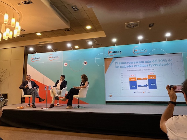 Hoy te contamos que las #ventas de #calabaza en
<a href="/Ahorramas_com/">Ahorramas</a> se disparan un 200%  

El consumo de calabaza en #España se dispara aunque su presencia se sitúa muy por debajo del 1% de las ventas del lineal en cadenas como <a href="/Ahorramas_com/">Ahorramas</a>  

fyh.es/las-ventas-de-… <a href="/SakataIberica/">SAKATA Seed Ibérica</a>