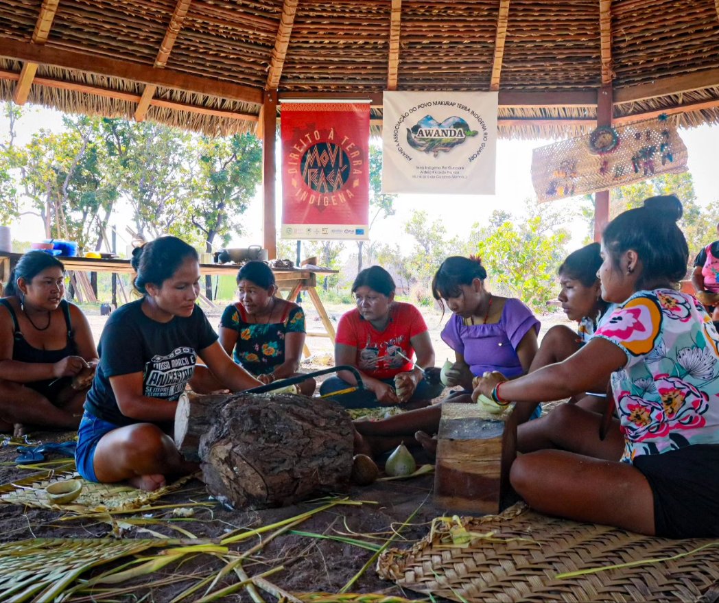 Jefferson_TM_20's tweet photo. Encontros das mulheres Makurap, culturas dos povos.

Está ação faz parte do projeto Movericá direito à terra indígena, uma parceira entre Fundação Luterana de Diaconia- conselho de missão entre povos indígenas- FLD-COMIN e Movimento indígena, com financiamento da União Europeia. https://t.co/CO7f2zx69Q