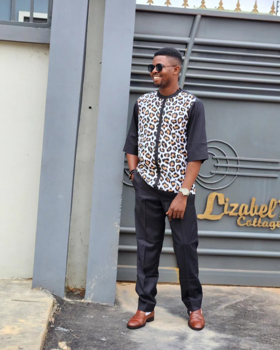 AKAGENTS's tweet photo. It's our week of Goodnews..

I'm sure you like my outfit. I can bet you will never see it easy where expect from me. It's a limit causal outfit from AKA GENTS. You can DM me to get one. https://t.co/Uh6IKMhTHQ
