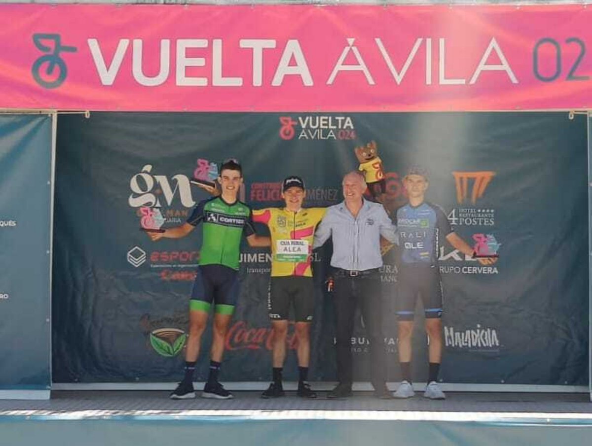 Álex Díaz ganador de la Vuelta a Ávila 2024 tras un gran trabajo de todo Caja Rural-Alea

canalciclismo.com/competicion/fi…