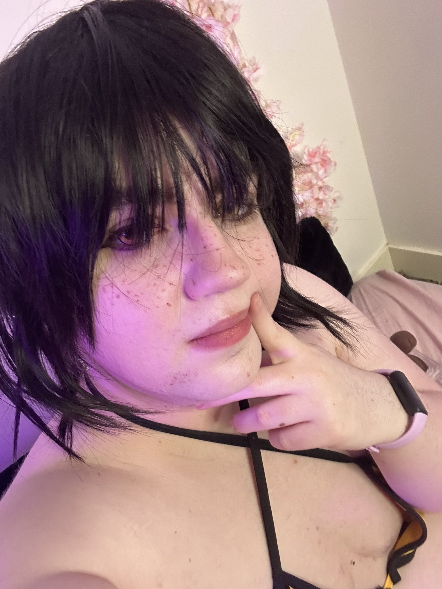 BUTT STUFF?? perhaps, catch me live right now https://t.co/6k2s66MQIf https://t.co/5xIVIGqeon