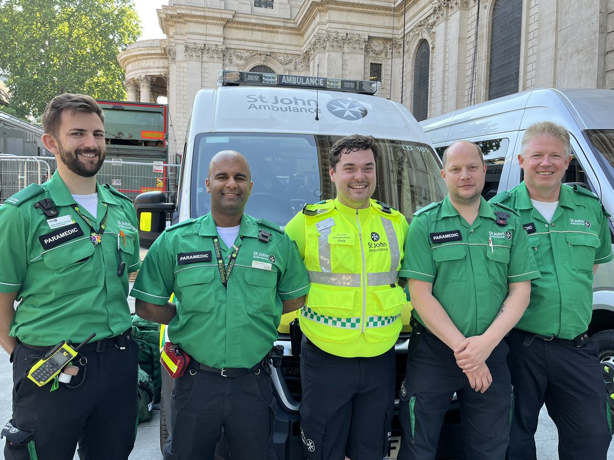 Today marks #InternationalParamedicsDay, celebrating the profession &amp; all we achieve <a href="/ParamedicsUK/">College of Paramedics</a> ❤️

Thank you to all those paramedics &amp; student paramedics that volunteer in <a href="/stjohnambulance/">St John Ambulance England</a>, we couldn’t do it without you 🙏🏼

#TheDifferenceWeMake #IPD2024
