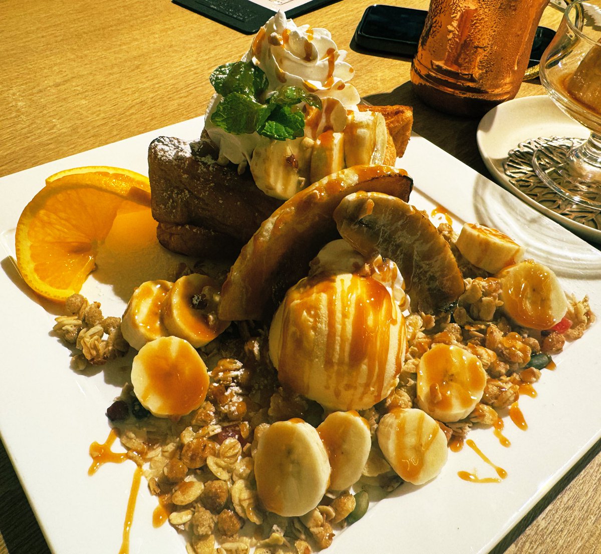 Reiko31869375's tweet photo. しあわせ過ぎるやろーヽ(`Д´)ノ🍓🌸!
#ECLA #カフェ #スイーツ #プリン https://t.co/BqqtgSSXAl