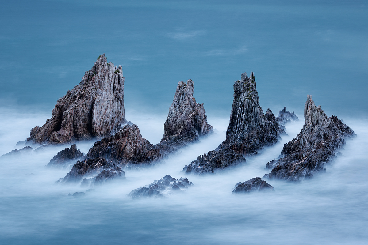 📷 Viaggiate sulla costa della Spagna settentrionale con questa serie mozzafiato di Martin Rak Photography: adobe.ly/3RJvnQ0
Applicazioni CC: #Photoshop, #AdobeLightroom #MadeWithCC