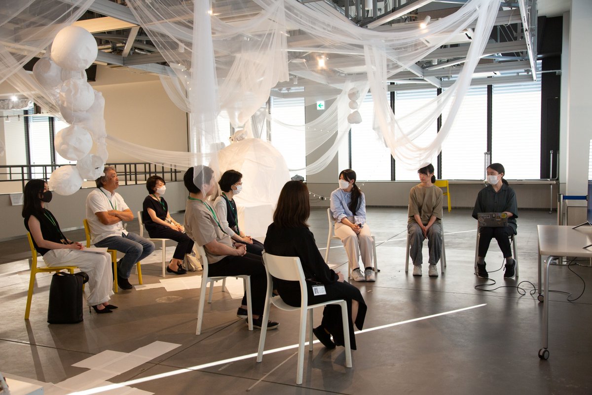 tagprojects's tweet image. 【TAG No.3 終了しました】今回この制作に関わることができて本当に良かったです。私は小物の制作とセッテングを行いました。制作を通し、繭や蚕の新しい魅力や特徴などを知ることができ楽しい時間を過ごせました。（展示メンバー・Hさん）#TAGprojects