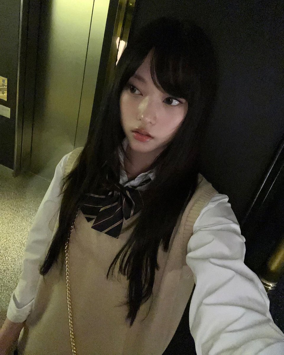 haerinsources's tweet photo. ANIME IN REAL LIFE https://t.co/FM2oIx3gkr