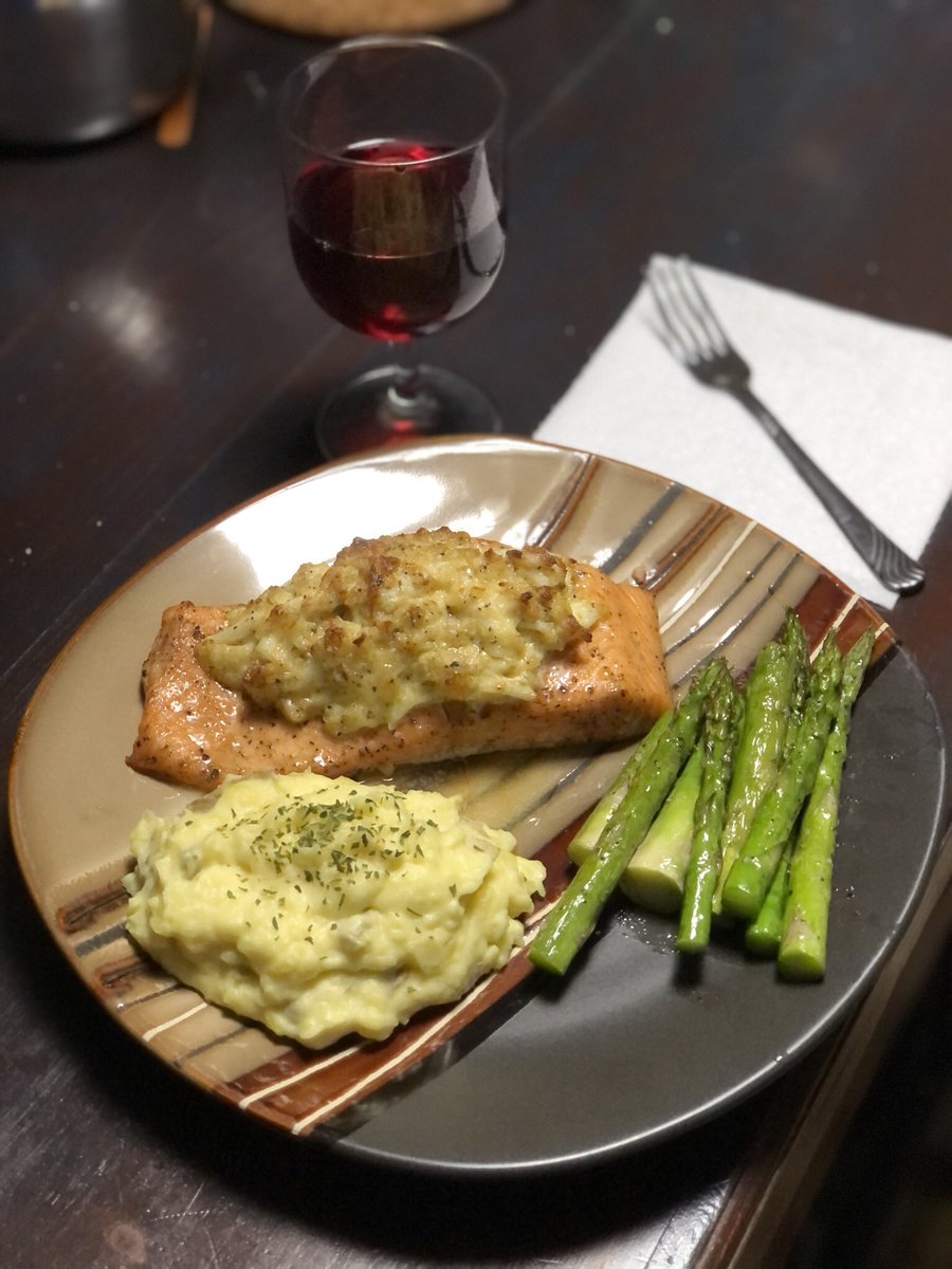 jawjaboi_78's tweet image. 1 of My favorite pics…I can really rattle those pots and pans…#Litework👨🏾‍🍳🦾🔥