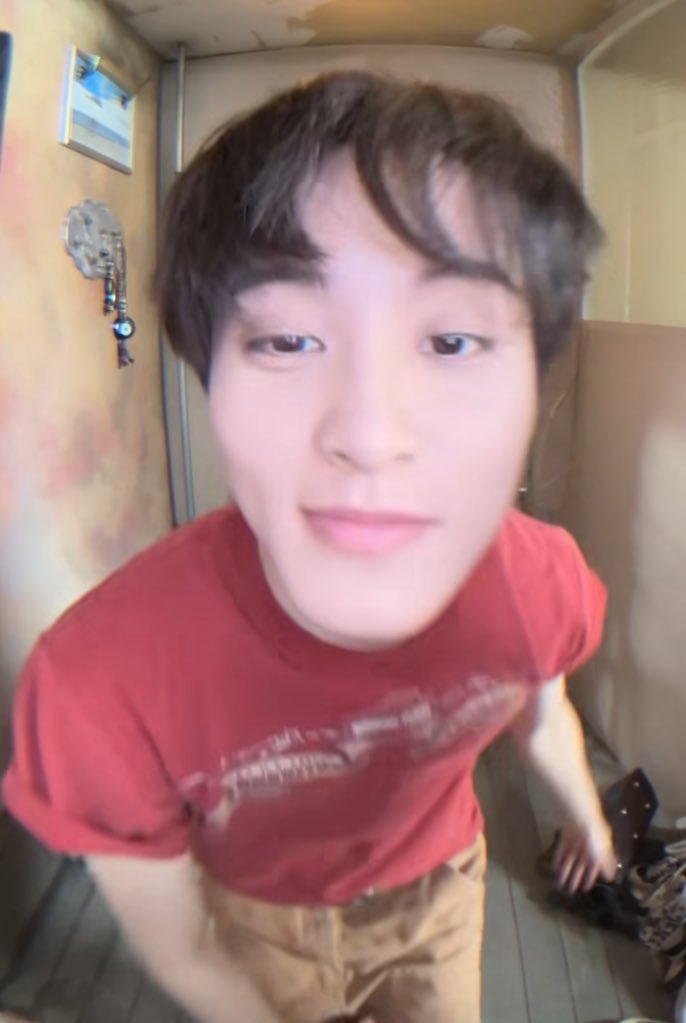 มงคลเปิดประตูให้เปี๊ยกหน่อย

มงคลเปิดประตูให้เปี๊ยกหน่อย

มงคลเปิดประตูให้เปี๊ยกหน่อย

เปี๊ยกเองที่ยิ้มหวานๆไง