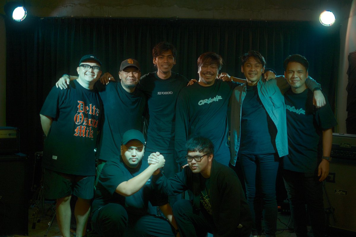 Damn good show smalam , thank you to <a href="/petaibelalangkl/">petaibelalangkl</a> for making this happen with <a href="/eleventwelfth/">eleventwelfth</a> . just nak kasi tau petai belalang skrg jadi venue fav aku sound sedap gila!