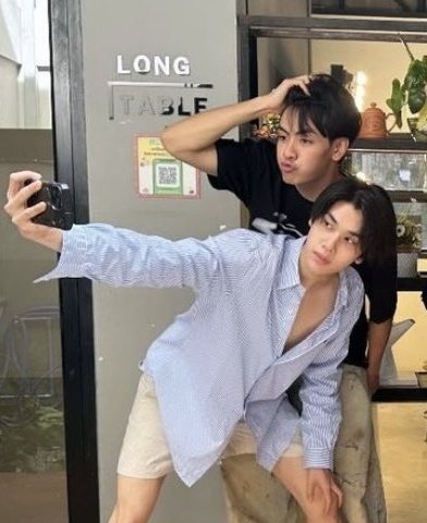 bl_zonee's tweet photo. It's them  #จุงดัง https://t.co/0OmGKNnVoP