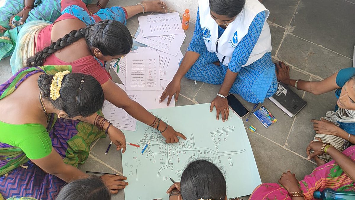 <a href="/UNOPS/">UNOPS</a> team in Tamil Nadu, conducting Community Leave No One Behind (#CLNOB) at Kullampatti Gram Panchayat at Viruthunagar District, Tamil Nadu.
Here the community draws their own village, water sources, toilets &amp; grey water issues which are identified from this activity.