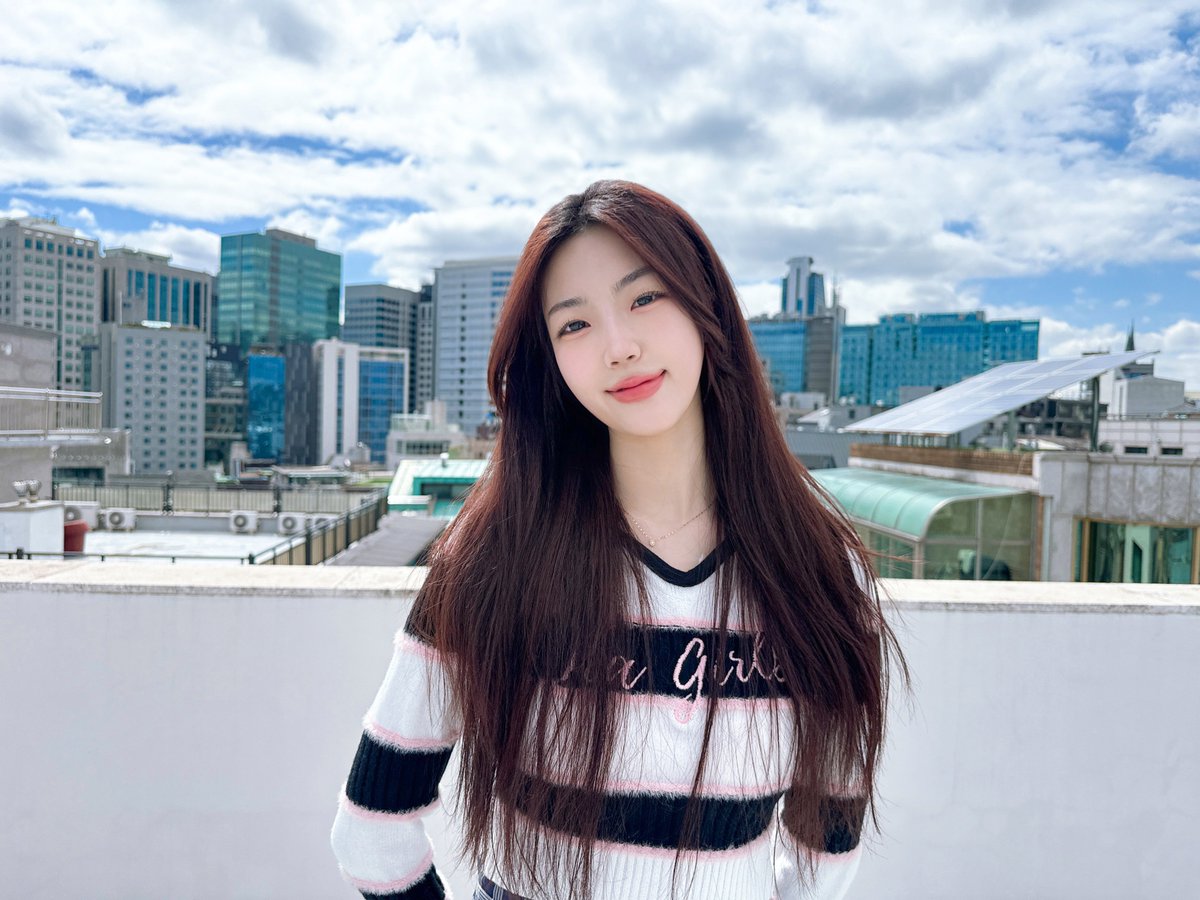 [📷]

MISS H
The 1st Single Album
"Bamboo"

#MISSH #MISS_H #미스에이치
#Bamboo
#Debut #vineent