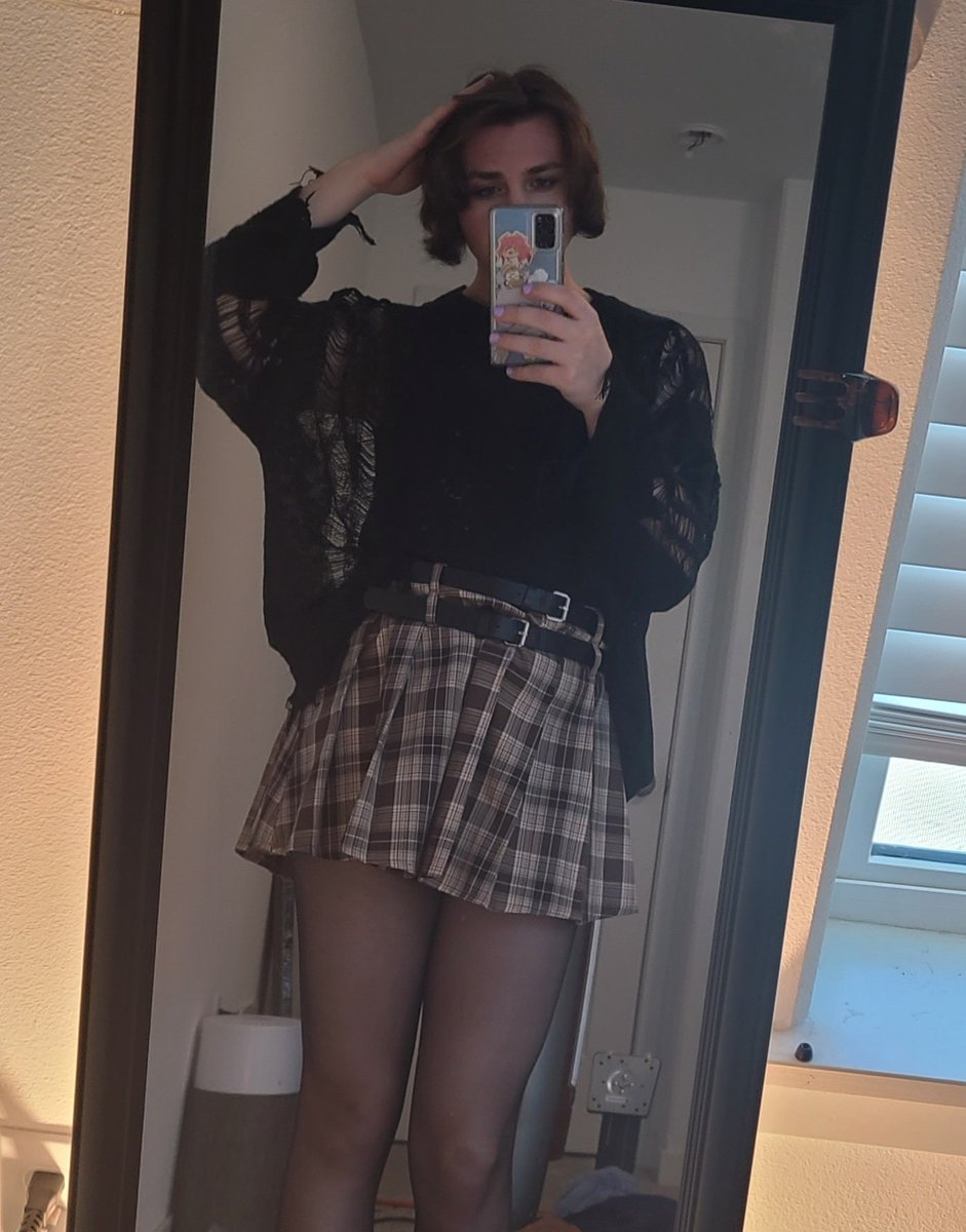 Goth ana grrr 🖤🖤🕸