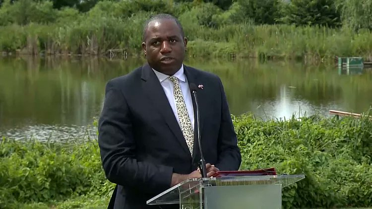 AbdoulayeBabaT5's tweet photo. Mr Lammy...un noir donc africain d'origine, Ministre des Affaires Étrangères du Royaume Uni... j'imagine un blanc, nommé ainsi dans un pays africain... j'imagine la cacophonie que cela ferait en Afrique... https://t.co/UH9VYhJu5B