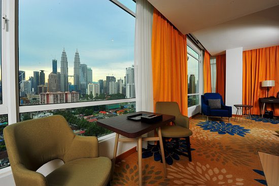 callmefye's tweet photo. Tamu Hotel &amp; Suites

Dimiliki oleh jutawan Melayu. Polisi hotel ni untuk TIDAK menghidangkan arak katanya menjadi sebab kenapa ia tak mendapat status 5 bintang. Dah duduk beberapa kali memang best. https://t.co/dLAwbMDE6h