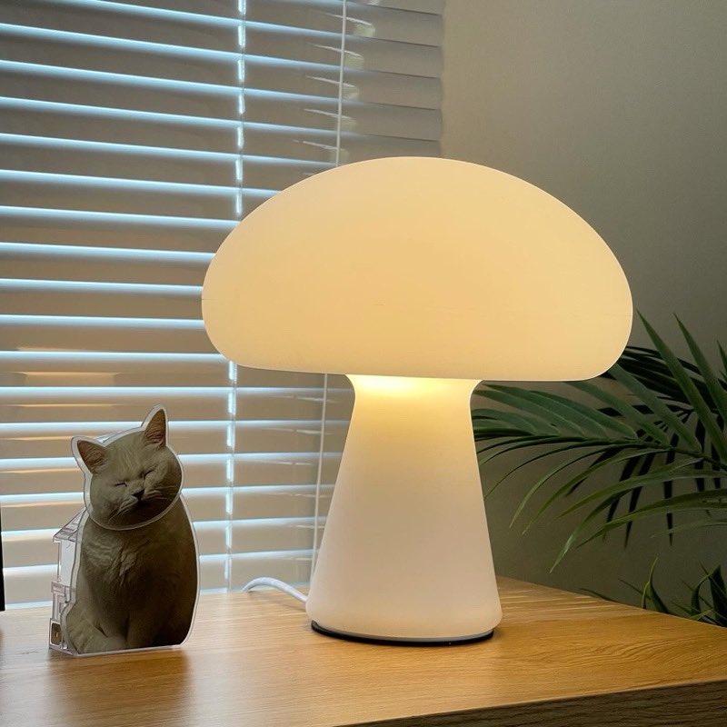 MewwwPw's tweet photo. [ลด12%โค้ด"YWFS5F"] [พร้อมส่ง] Mushroom Lamp โคมไฟเห็ด 
โคมไฟมินิมอล ปรับแสงได้ 3 ระดับ
🛒พิกัด
🧡 https://t.co/oIS8AererS
#โคมไฟเห็ด https://t.co/XOLkdcfekq