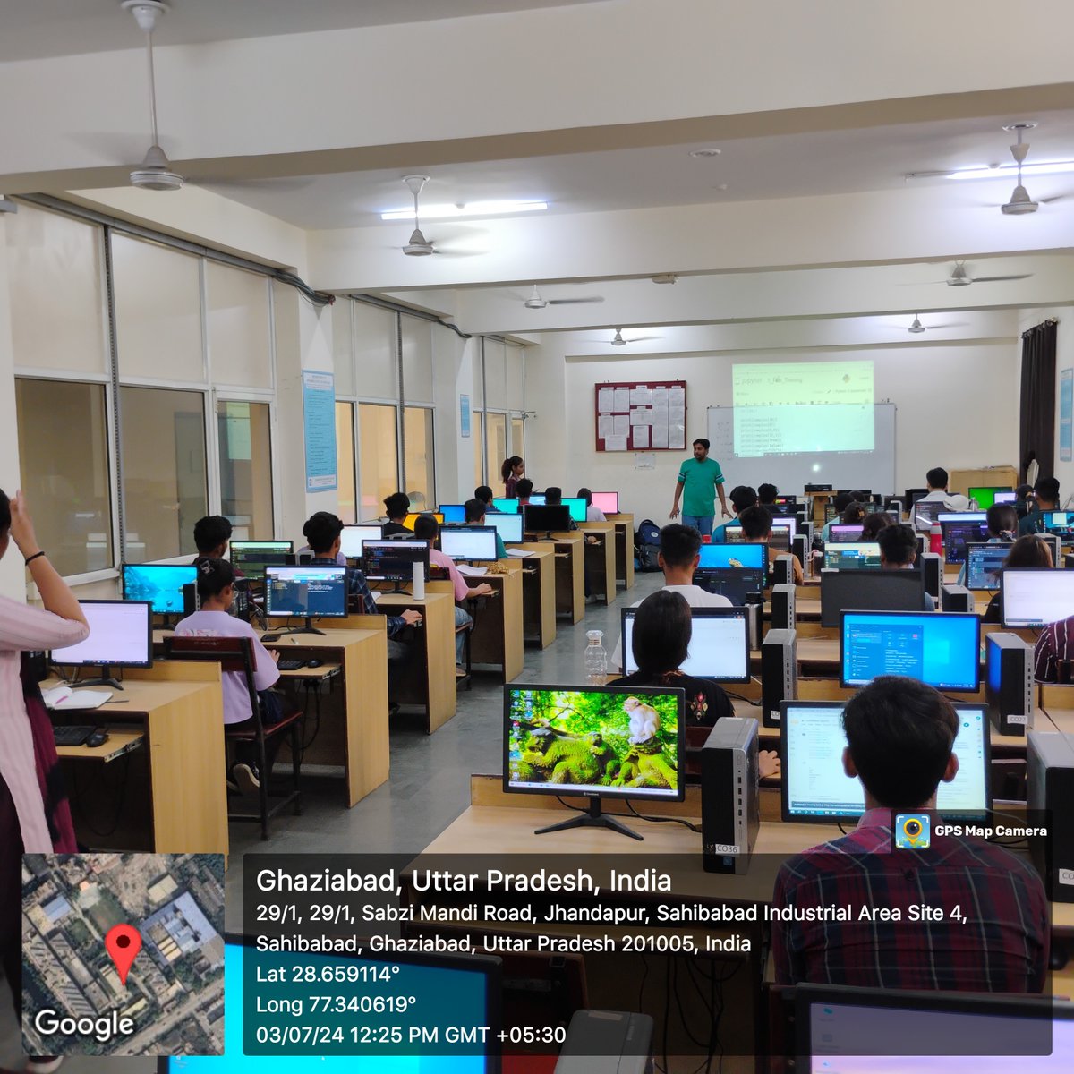 ipecgzb's tweet image. Day 1: Advanced Python Training

The resource person Mr. Vijay Kumar started the session with the basics of python. Principal Prof. (Dr.) Vikas Gupta along with Mr. Rajanish Kumar (HoD) of BCA department was also present during the start of the session. 

#ipec #advancedpython