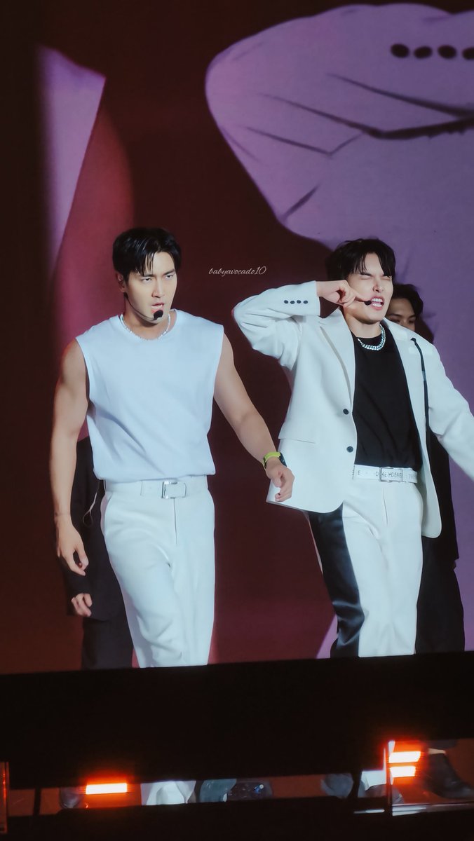 babyavocado10's tweet photo. 240707 Super Show Spin-Off in Bangkok 

S&amp;R❤️‍🔥

#RYEOWOOK #려욱 #SIWON #시원 #SuperShow_Spinoff_Halftime 
#SUPERSHOW_SPINOFF_HALFTIME_BKK https://t.co/akkHTeybbO