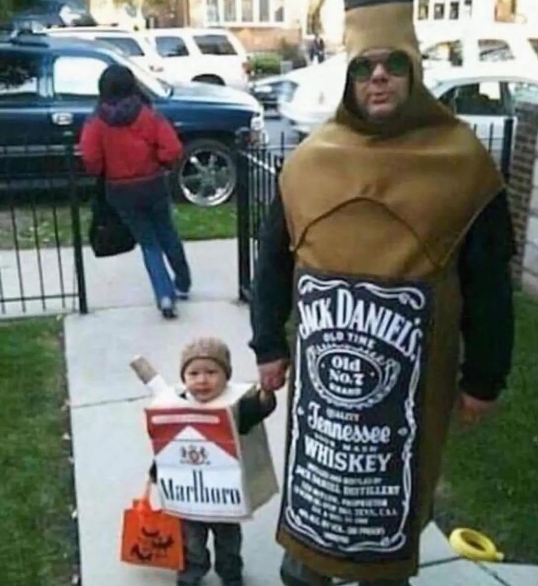 insane poses (@insaneposes) on Twitter photo 