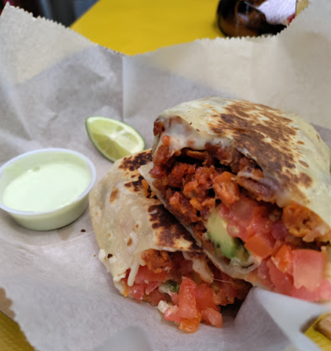 cjj1024's tweet photo. Best burritos https://t.co/QiSEFUt4EQ