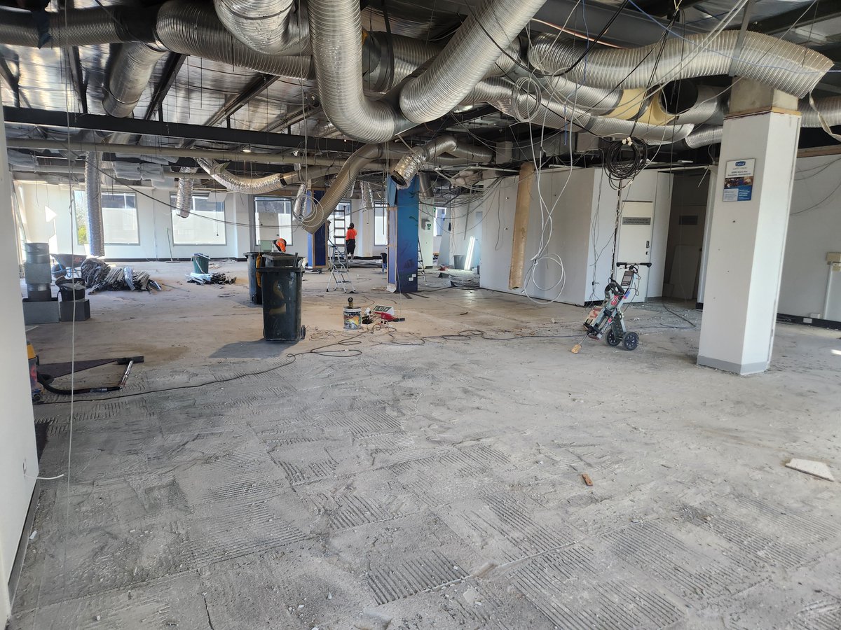 QTCBuild's tweet photo. Now, you might think you're looking at an empty Cold Shell of an office building, and you'd be right. But soon, this space will be transformed into a 6-chair dental clinic with a 450 square meter floorplate in the heart of Kew.

☎️: 1300 728 723
🌐: https://t.co/3kGr8QptHB https://t.co/pgAGks0rwc