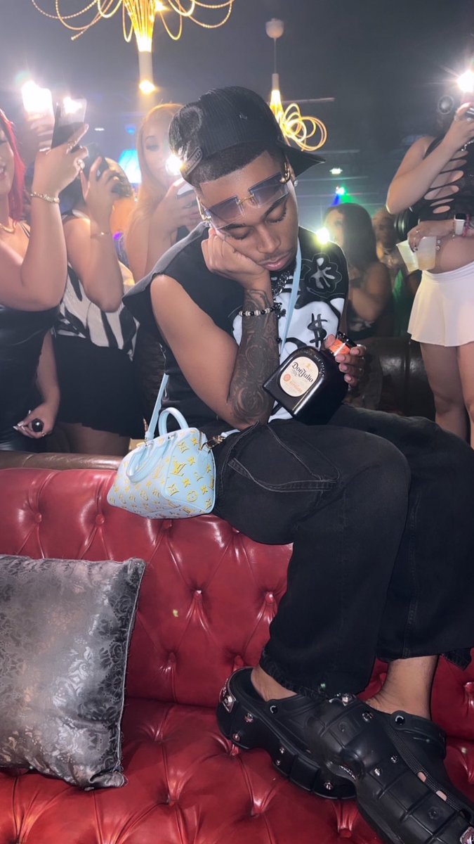 NE$$A (@nessanesha) on Twitter photo 