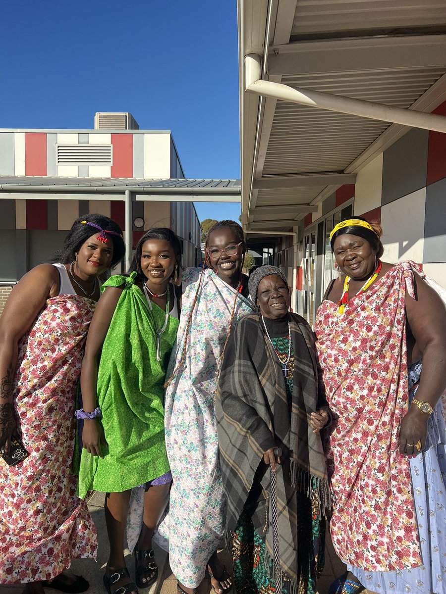kindajuj's tweet photo. bari women> 🇸🇸🤍 the owners of juba! https://t.co/fP3stTDuRi