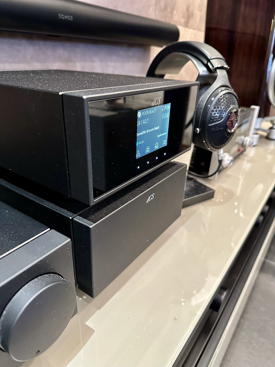 AudioVenue's tweet photo. dCS Lina system, when only the best will do.
.
#luxuryheadphonesystem #dcs #ultimateaudio #supremehifi #luxuryaudio #luxuryhifi #dcslina #linadac #dcslinaheadphoneamp #dcslinaclock #ealing #maidenhead #hifi #hifiroom #luxuryhifi #focalutopia #headphone #focal #dcsonlythemusic https://t.co/csxUS3xf1L
