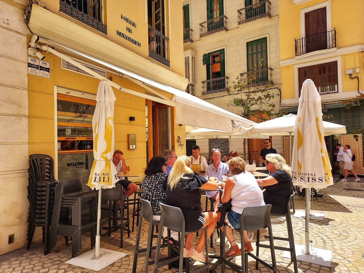 Ayer " rodaron cabezas", siete, en concreto, y fue en Málaga no en Francia. gastronomoyviajero.com/siete-cabezas-…
#restaurantes