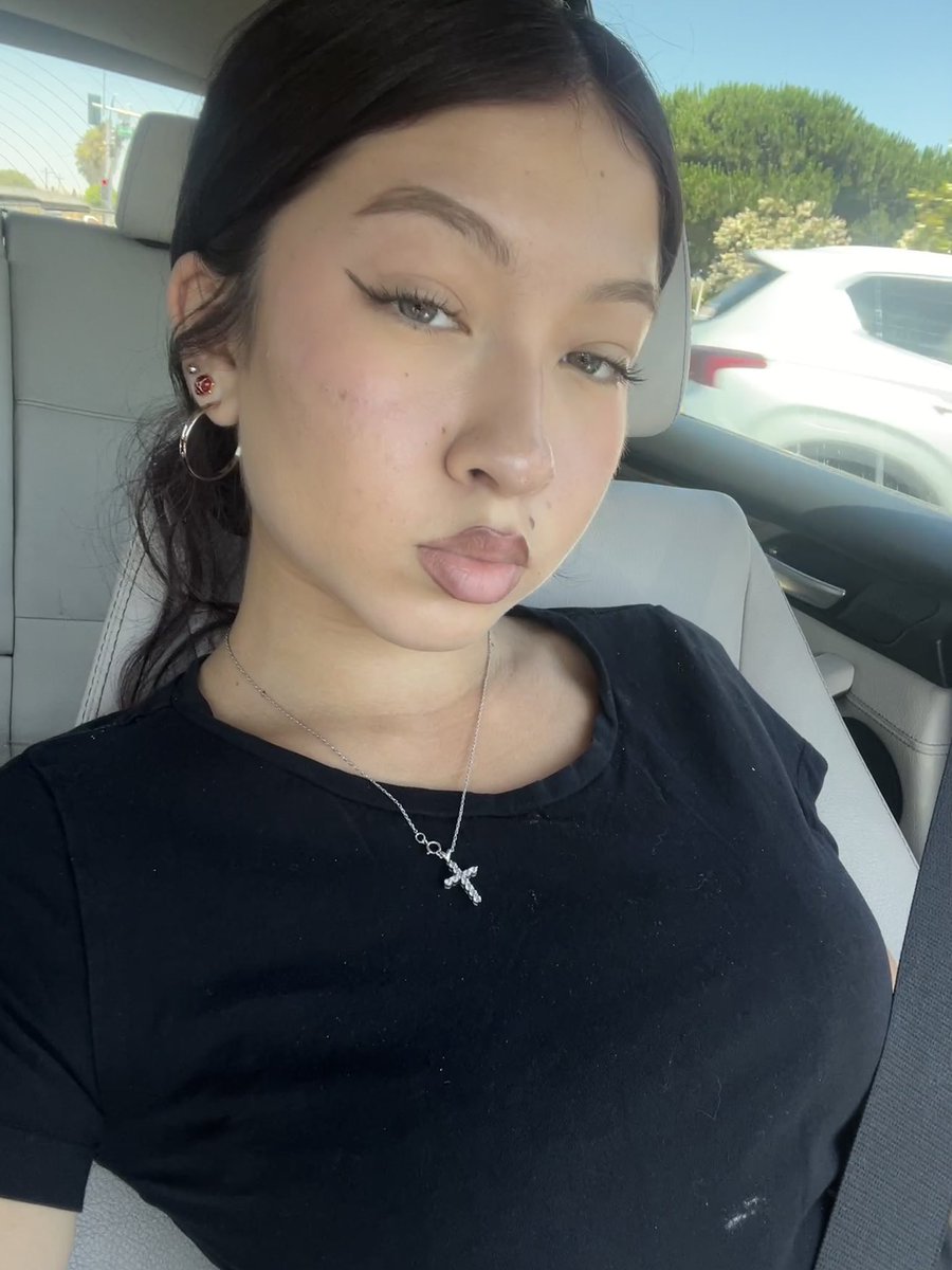 _liaxv's tweet photo. #purplehead 🤦‍♀️ https://t.co/rwOs6epN6P