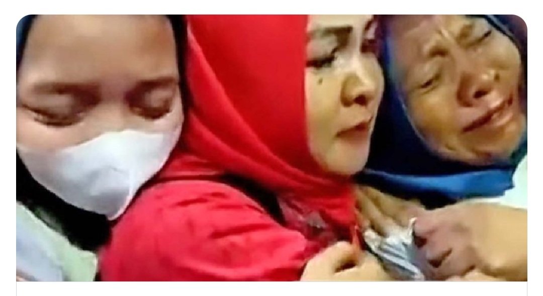 DOA IBU MENEMBUS LANGIT, dan Pegi Setiawan pun bebas. Terima kasih Hakim PN Bandung 👍. Utk pakpol, ditunggu ganti ruginya (moral material) stlh membuat Pegi menginap berlama2 di dlm bui <a href="/DivHumas_Polri/">Divisi Humas Polri</a> <a href="/jokowi/">Joko Widodo</a> <a href="/mohmahfudmd/">Mahfud MD</a> 

(Sumber 📸 <a href="/SINDOnews/">SINDOnews</a>)