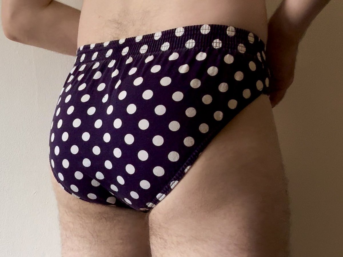 briefguy78's tweet photo. Now these briefs are so comfortable. Amazing what you stumble across 😉What’re the best slips/briefs you’ve found in a market? https://t.co/tBmXKPWpu2