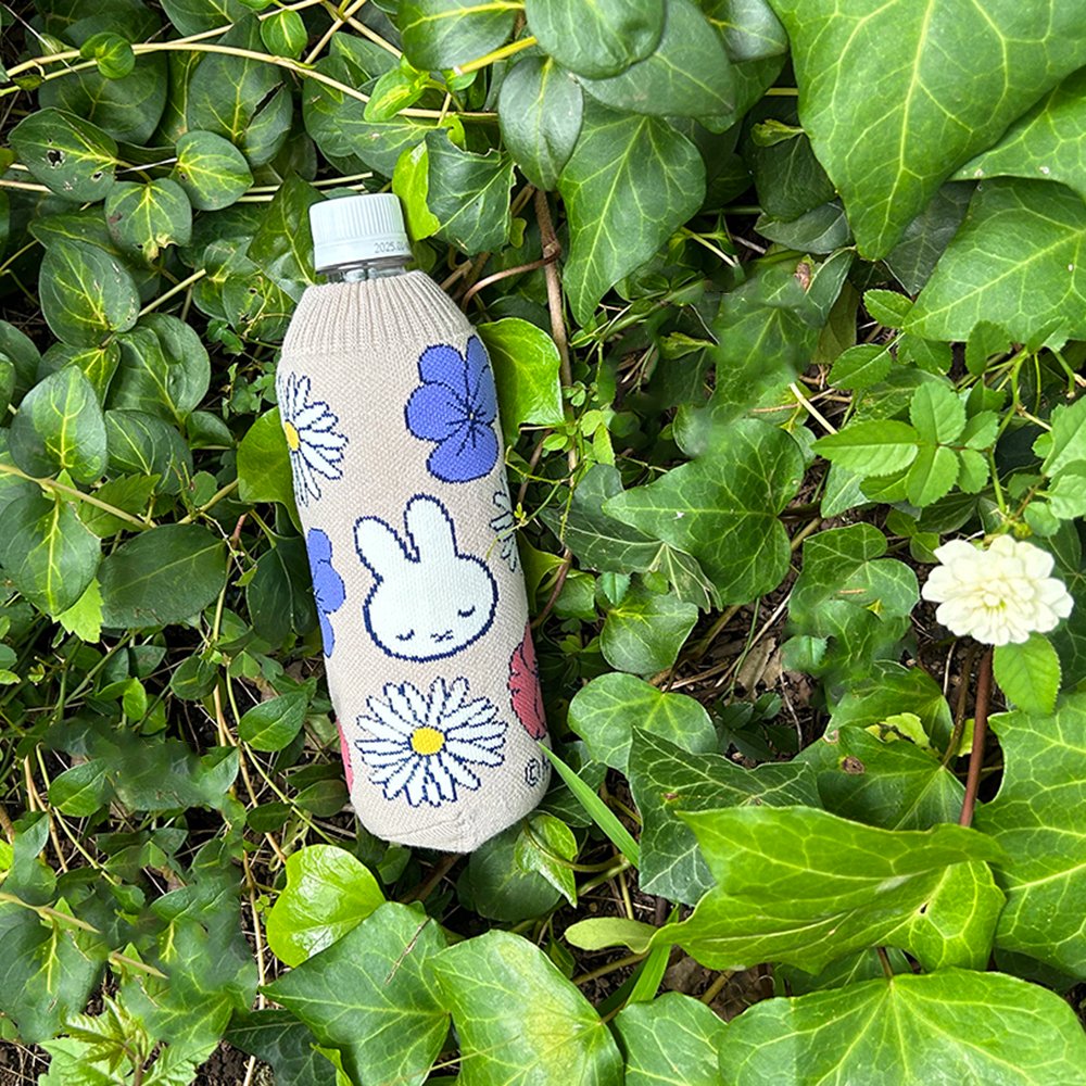 miffy_japan's tweet photo. ごく、ごく、ごく。
こまめに水分補給して過ごしましょうね。

・BOTOCO（ヘミングス）
・ジュースジャグ（スペースジョイ）
グッズ情報🔽
https://t.co/UGcAlu372i https://t.co/rg4f9o6hze