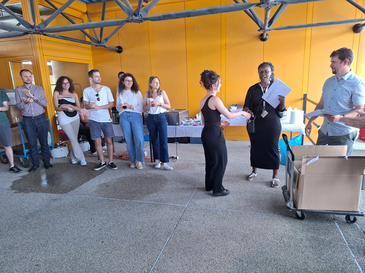 GBFlab's tweet photo. End of June, Selena, who has been working in our lab for a year and half, received her CFC!

In September, she will join @ASTRAZENECAUK for a 6-month position 🇬🇧
We wish her 
all the best for the future 💫

#CFC #EPFL #apprenticeship #congratulations https://t.co/2vOCkN5Dww