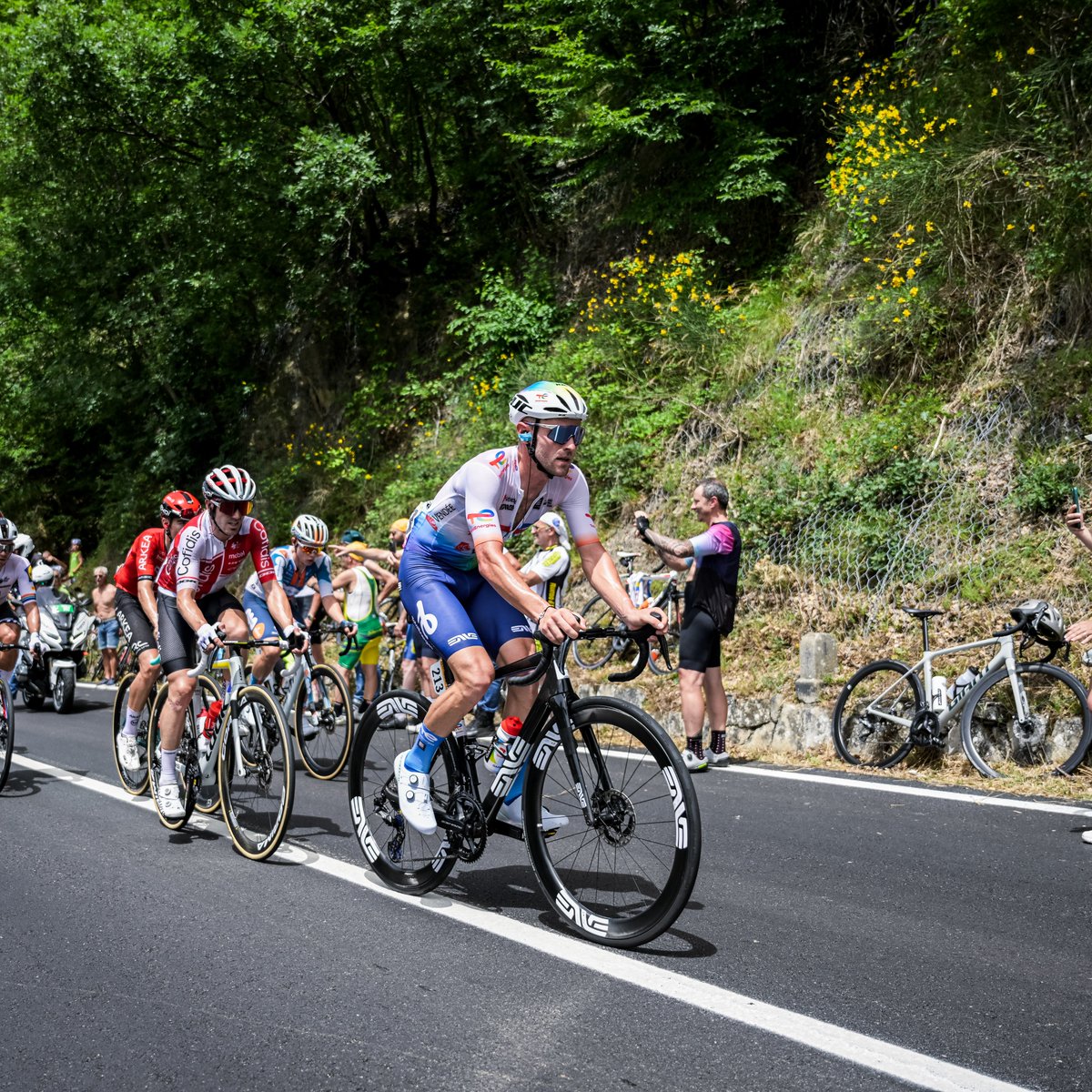 🔃 RT si tu penses que 🇫🇷 <a href="/sandydujardin/">Sandy Dujardin</a> est le coureur le plus combatif de la semaine passée du #TDF2024.