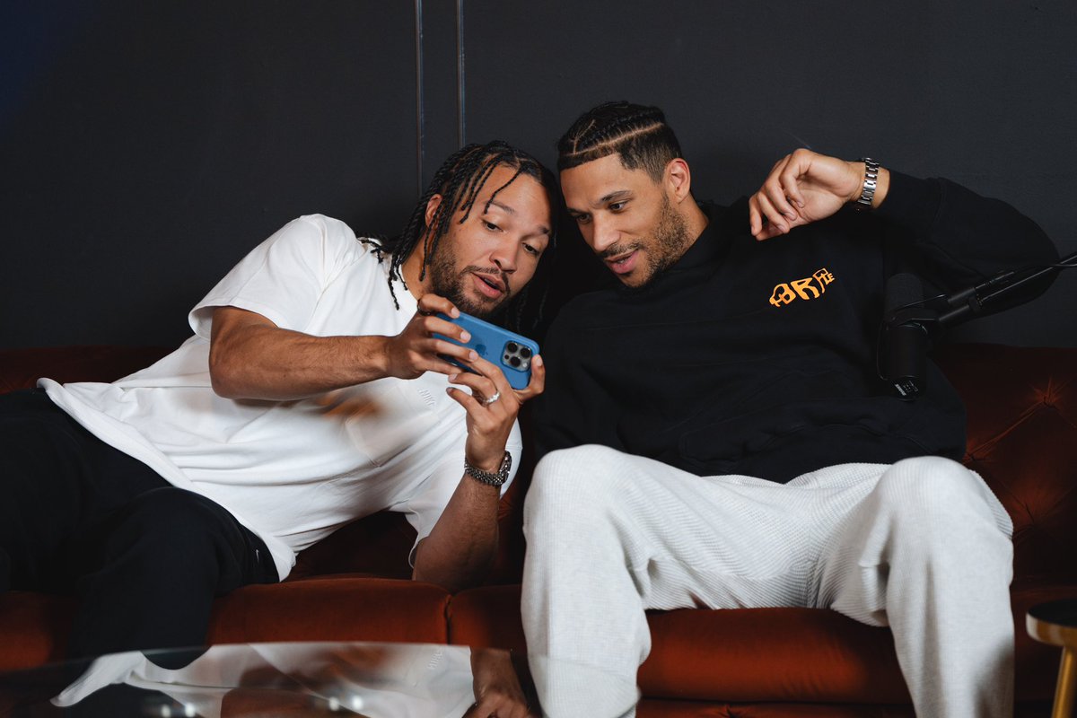 Roommates Show tweet media