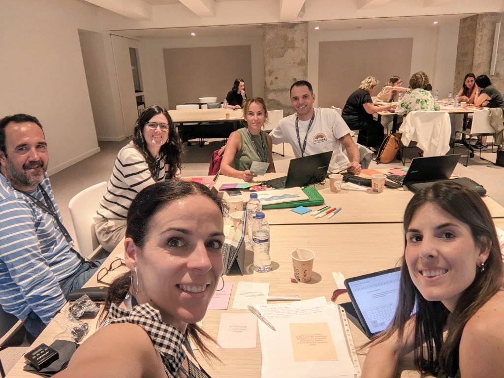 CEIP Domingo Miral (@ceipdomingmiral) on Twitter photo Grupo de aprendizaje del programa "Liderazgo para el Aprendizaje" de <a href="/Educaixa/">EduCaixa</a> junto a <a href="/abmzaragoza/">CEIP Antonio Beltrán Martínez</a> y <a href="/cpalpartir/">Colegio Público de Alpartir</a>, ¡una gran compañía! Grupo de aprendizaje del programa "Liderazgo para el Aprendizaje" de <a href="/Educaixa/">EduCaixa</a> junto a <a href="/abmzaragoza/">CEIP Antonio Beltrán Martínez</a> y <a href="/cpalpartir/">Colegio Público de Alpartir</a>, ¡una gran compañía!