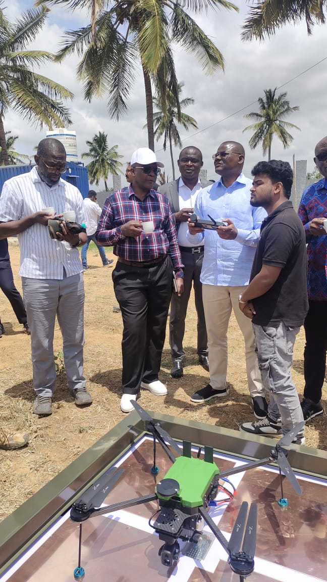 TAS_Bangalore's tweet photo. We are thrilled to share that NeoSky India Limited has recently hosted a successful demonstration for delegates from the Democratic Republic of Congo.
#NeoSkyIndia #UAS #AerospaceInnovation #InternationalPartnership #TechnologyDemonstration https://t.co/5OFZuyPtQe